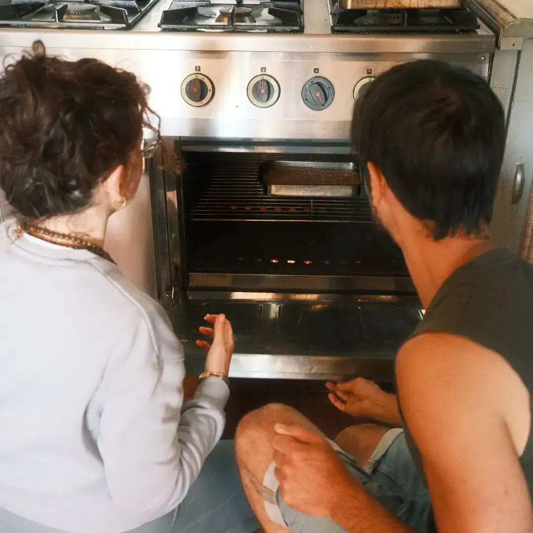 casa-pardal-coliving-kitchen-7