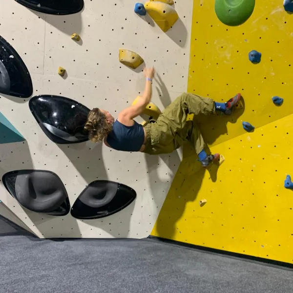 Indoor climbing in Manresa